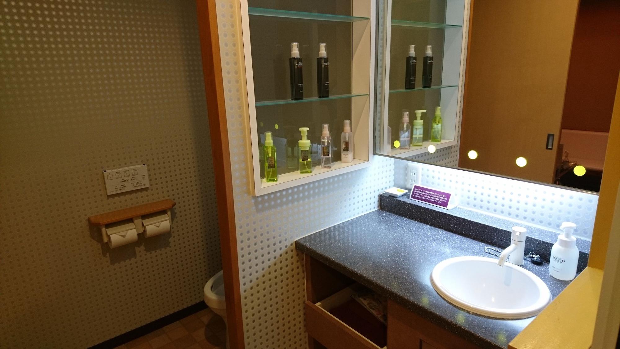 Hotel Eris Hakata (Adults Only) Fukuoka  Bagian luar foto