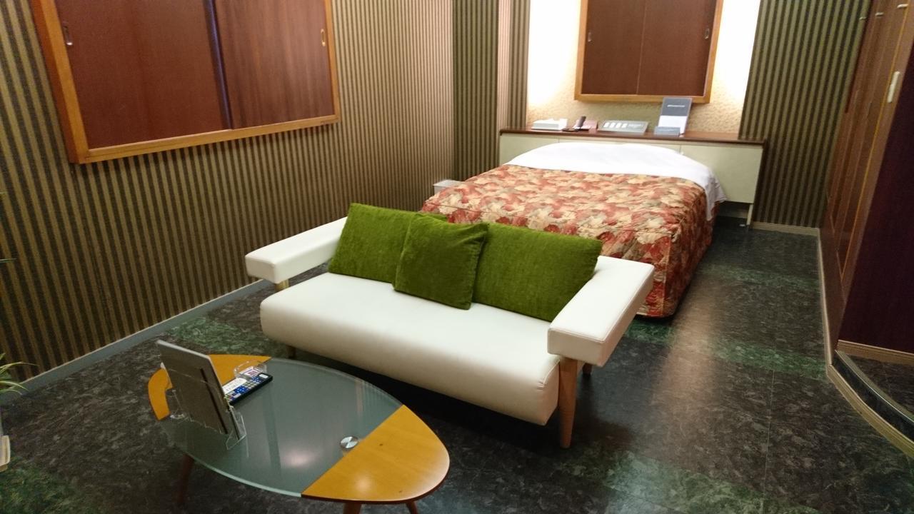 Hotel Eris Hakata (Adults Only) Fukuoka  Bagian luar foto