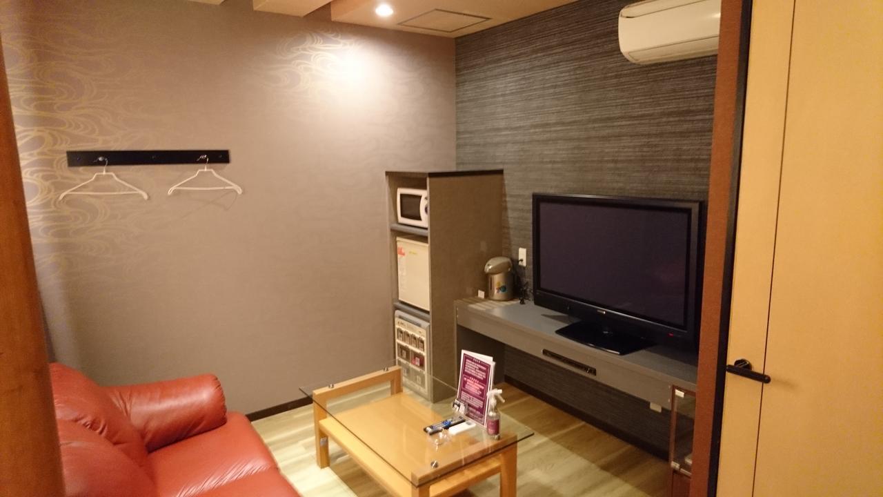 Hotel Eris Hakata (Adults Only) Fukuoka  Bagian luar foto