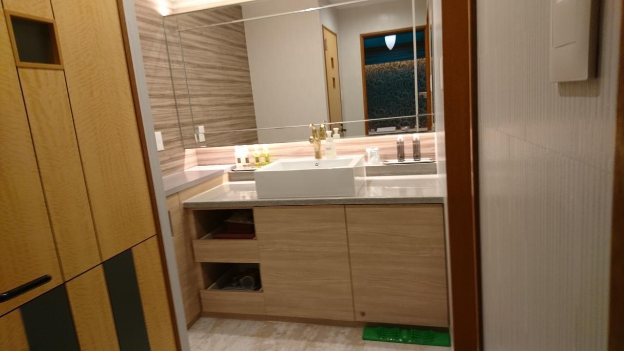 Hotel Eris Hakata (Adults Only) Fukuoka  Bagian luar foto